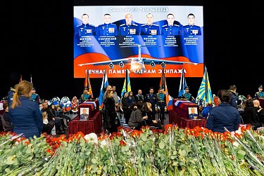 Оренбург простился с героями-летчиками